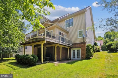 Welcome to refined living in the prestigious Beech Tree Gated - photo 2