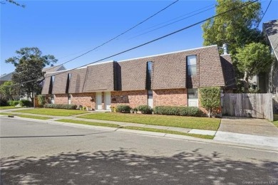 Lake Townhome/Townhouse For Sale in New Orleans, Louisiana