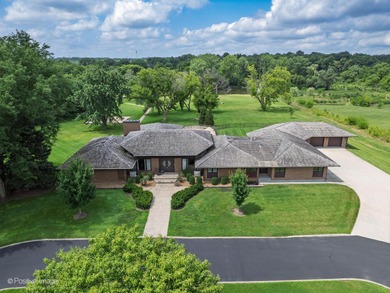 (private lake, pond, creek) Home For Sale in West Chicago Illinois