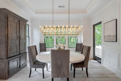 Welcome to THE LUXURY HOME WHERE SOPHISTICATION MEETS EFFORTLESS - photo 13