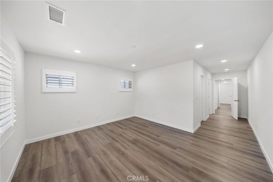 Welcome to effortless living in the highly sought-after Seven - photo 15
