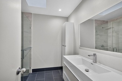 Beautifully updated and move-in ready, this charming villa is - photo 16