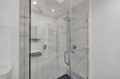 Beautifully updated and move-in ready, this charming villa is - photo 17