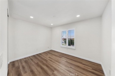 Welcome to effortless living in the highly sought-after Seven - photo 19