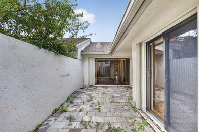 Beautifully updated and move-in ready, this charming villa is - photo 26