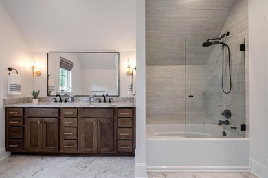 Welcome to THE LUXURY HOME WHERE SOPHISTICATION MEETS EFFORTLESS - photo 35