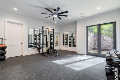 Welcome to THE LUXURY HOME WHERE SOPHISTICATION MEETS EFFORTLESS - photo 44