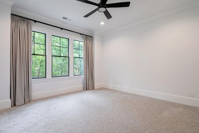 Welcome to THE LUXURY HOME WHERE SOPHISTICATION MEETS EFFORTLESS - photo 46