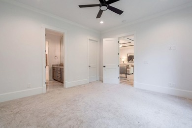 Welcome to THE LUXURY HOME WHERE SOPHISTICATION MEETS EFFORTLESS - photo 47