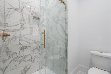 Welcome to THE LUXURY HOME WHERE SOPHISTICATION MEETS EFFORTLESS - photo 49