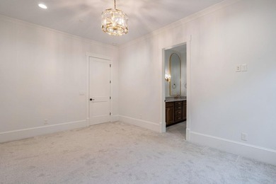 Welcome to THE LUXURY HOME WHERE SOPHISTICATION MEETS EFFORTLESS - photo 51