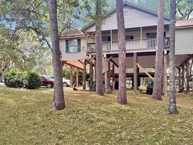 Charming 3-Bedroom, 2-Bath Home in Cape Royale on Lake - photo 4