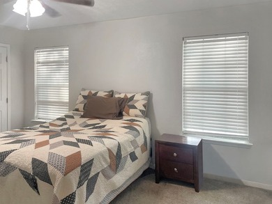 Charming 3-Bedroom, 2-Bath Home in Cape Royale on Lake - photo 7