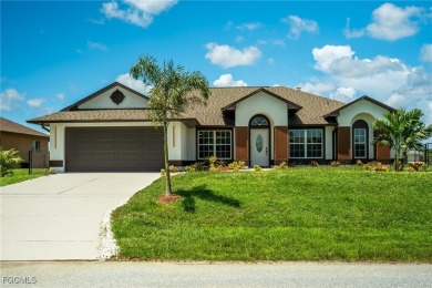 Cape Coral Lakes Area Home For Sale in Cape Coral Florida