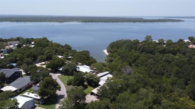 EXCEPTIONAL LAKE FRONT RETREAT! RARE FIND, Stairs to water - photo 2