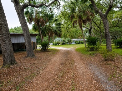 UNMATCHED PRIVACY, SPECTACULAR VIEWS, & ULTIMATE NICEVILLE - photo 6