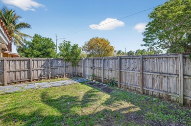 Remodeled 3/3 in the heart of Fat Village & Sears Town - photo 10