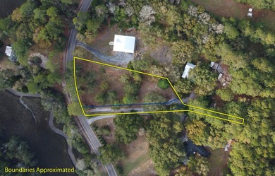 1-acre lot with gorgeous live oaks throughout in the beautiful - photo 9