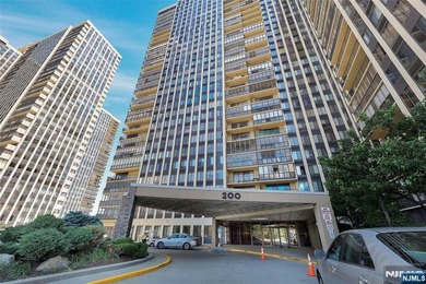 Lake Condo For Sale in Cliffside Park, New Jersey