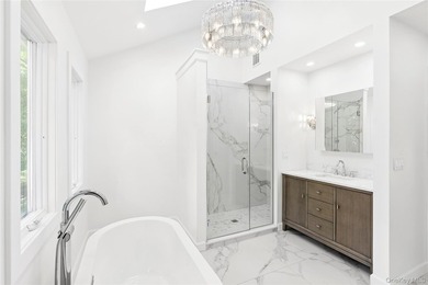 Welcome to your Private Oasis Looking for privacy with all the - photo 8