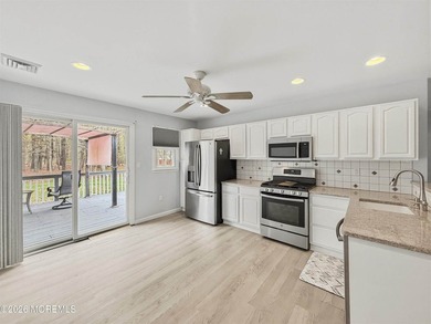 Endless possibilities await in this expansive 3,400+ sq ft - photo 28