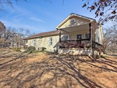 (private lake, pond, creek) Home For Sale in Norman Oklahoma