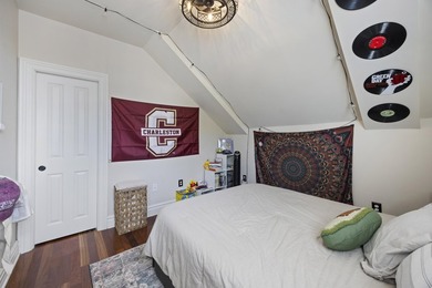 Welcome to 1 Bennett Street, Unit 3--a beautifully renovated - photo 38
