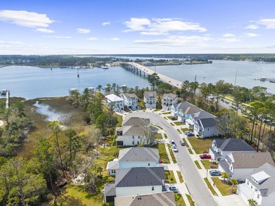 Property is situated on a premium lot in a waterfront community - photo 4