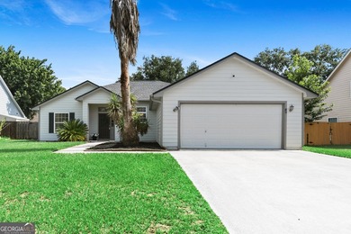 Welcome home to this sweet 3-bedroom, 2-bathroom home located in - photo 3