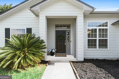 Welcome home to this sweet 3-bedroom, 2-bathroom home located in - photo 4