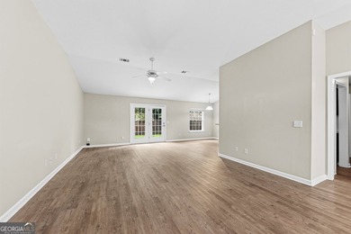 Welcome home to this sweet 3-bedroom, 2-bathroom home located in - photo 7