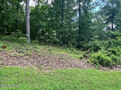 Priced below tax appraisal! Discover a vibrant lakeside - photo 3