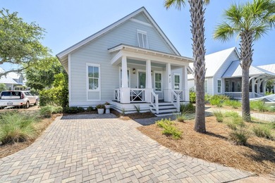 This beautifully designed single-level home features 3 bedrooms - photo 2