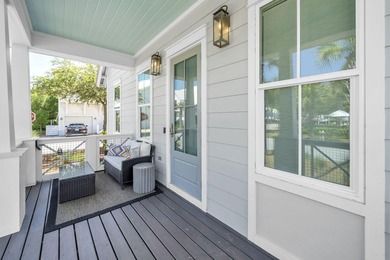 This beautifully designed single-level home features 3 bedrooms - photo 5