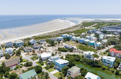 Welcome to 5 Tradewind Lane, a stunning coastal retreat in the - photo 11