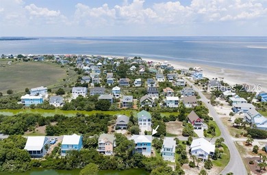 Welcome to 5 Tradewind Lane, a stunning coastal retreat in the - photo 13