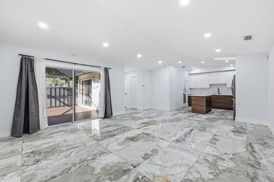 You'll love this beautifully updated corner unit, 2Bedroom - photo 7