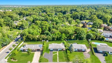 Welcome to 3 Bayberry Drive in the heart of Saint James! This - photo 3