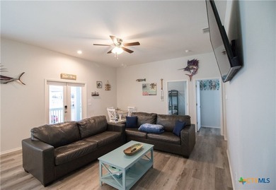 Welcome to this stunning Like-New Coastal home in the desirable - photo 6