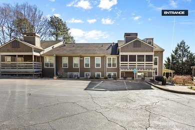 (private lake, pond, coastal) Condo Active Under Contract in Marietta Georgia