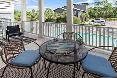 Ideally positioned overlooking the pool and just a short walk - photo 7