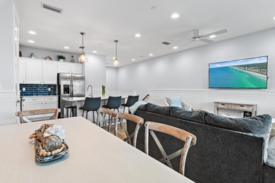 Ideally positioned overlooking the pool and just a short walk - photo 10