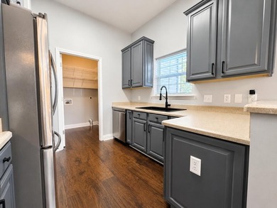Welcome to a home that's built for making memories. Perfectly - photo 6