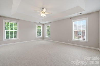 Stunning Brick Home in beautiful Hunter Oaks Subdivision with 3 - photo 15