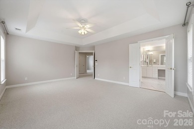 Stunning Brick Home in beautiful Hunter Oaks Subdivision with 3 - photo 16