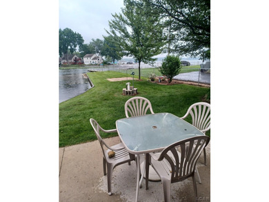 Wonderfully maintained 2 bedroom, 1 bath lakefront ranch located - photo 16