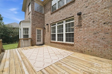 Stunning Brick Home in beautiful Hunter Oaks Subdivision with 3 - photo 28
