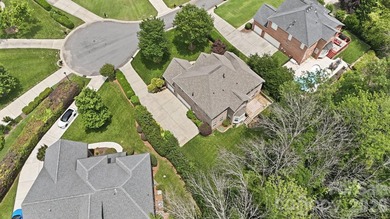 Stunning Brick Home in beautiful Hunter Oaks Subdivision with 3 - photo 33