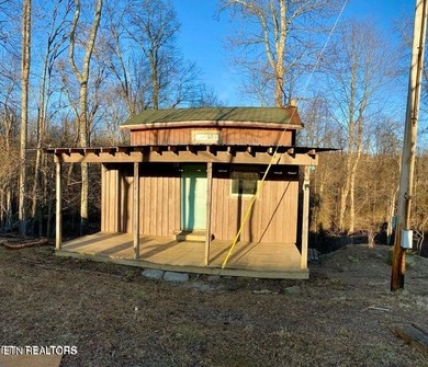 Indian Rock Lake Home For Sale in Crossville Tennessee