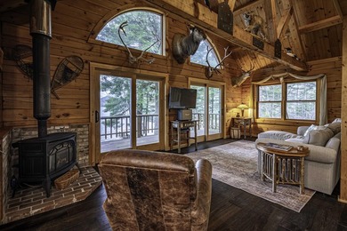 This magnificent year-round log home on First Lake offers 200 - photo 8